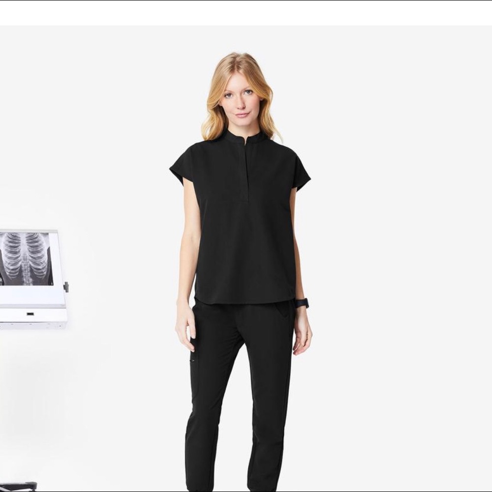 Figs Scrub Set -Black-Top Multiple size & ST pants